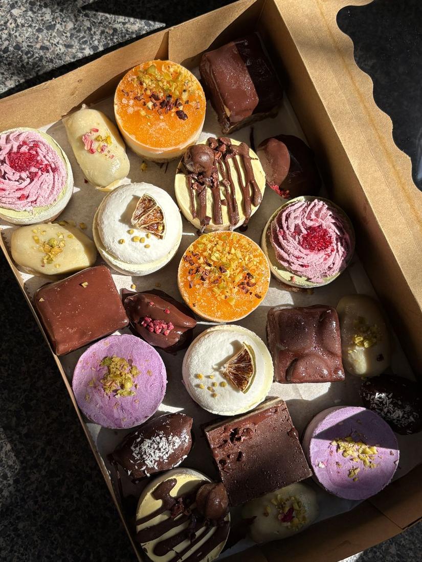 Flöra Box Party with 24 pieces
